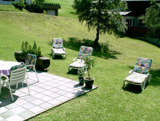 Hotel-Pension Flora ザールバッハ・ヒンターグレム エクステリア 写真