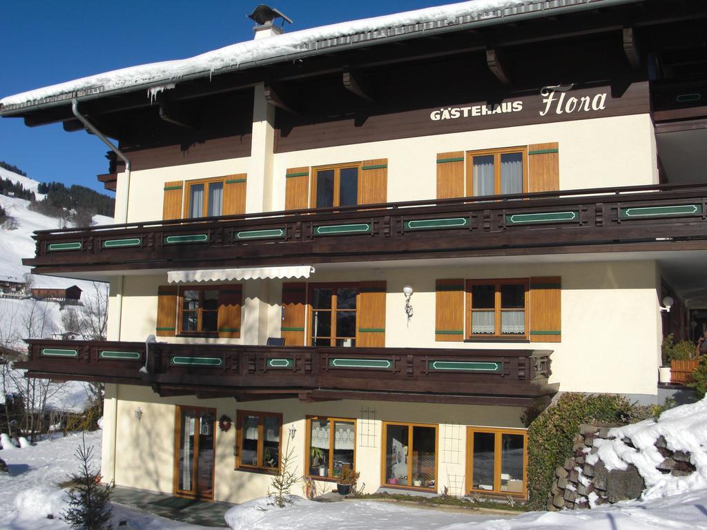 Hotel-Pension Flora ザールバッハ・ヒンターグレム エクステリア 写真
